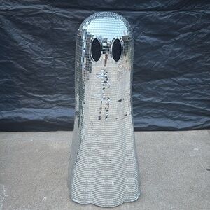 Halloween Ashland 3ft Disco Ghost Decor. Brand New. This is for (1) Ghost.
